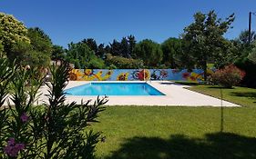 Hotel Restaurant la Ferme Avignon Exterior photo