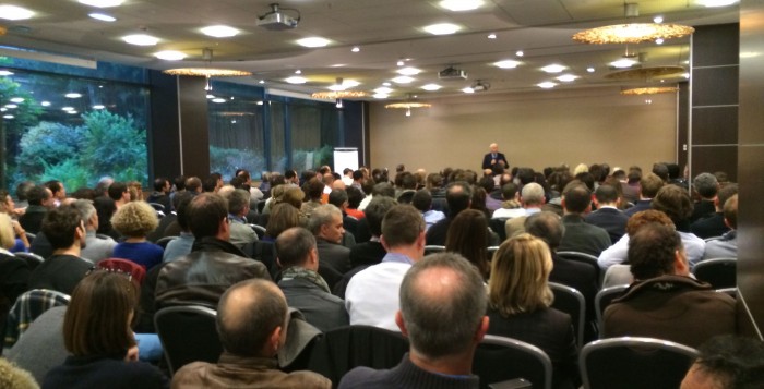 Salle comble à Lille le 17 novembre pour la réunion « Comment quitter la Sécurité sociale »